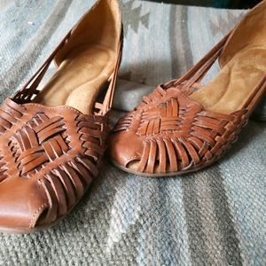Huarache Flats Brown Leather Size 11